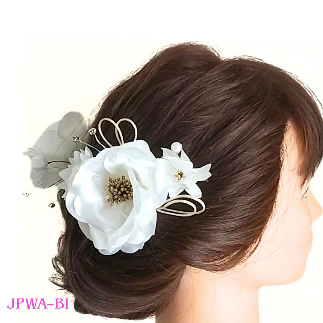 国産髪飾り//バラ・小花MIX飾り/着物・ウエディングドレス/白ヘッドドレス/結婚式・成人式/パッケージ入り