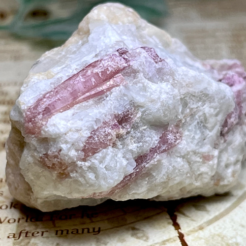 超大特価☆希少なピンク結晶やラブラドライト原石☆様々な天然石☆水晶など 超大特価☆希少なピンク結晶やラブラドライト原石☆様々な天然石☆水晶