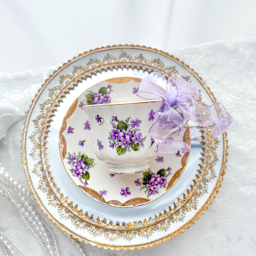 すみれのティーカップソーサー ティーカップ ❤︎Blanche Neige