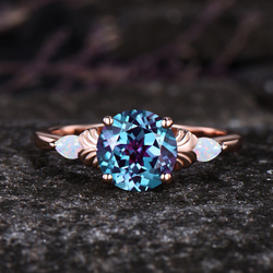 エレガントな葉形リング ルビー付き フローラル リーフ 婚約指輪 6月の誕生石 カラーチェンジ