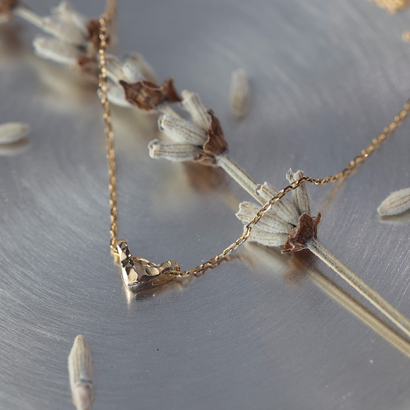 【着けっぱなし/K18/V字ネックレス】18金 ゴールド Vモチーフ プチネックレス オフィス 小さめトップ