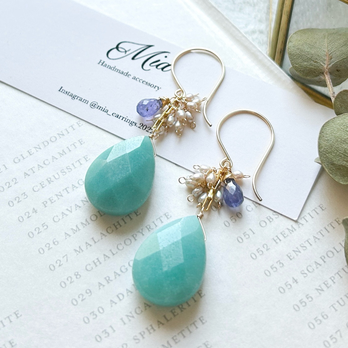 レトロなアマゾナイト＆タンザナイトのピアス　14KGF