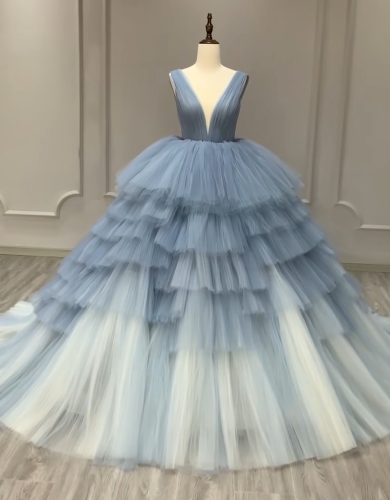 美品　ブルー　カラー変更可能　ふんわりチュール　パーティードレス　グラデーション　ファスナーチャック　演奏会イベント前撮