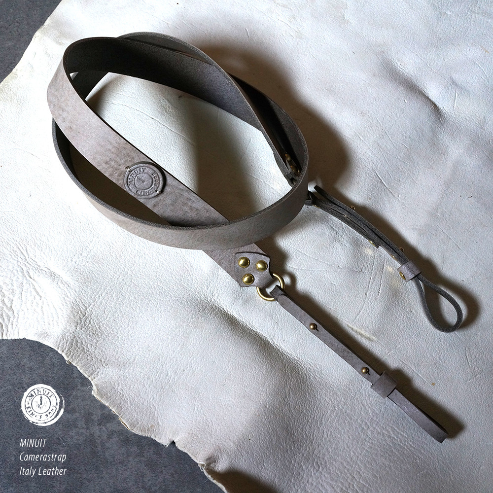 NewSize!◆MINUIT イタリアンレザーカメラストラップ/TOY