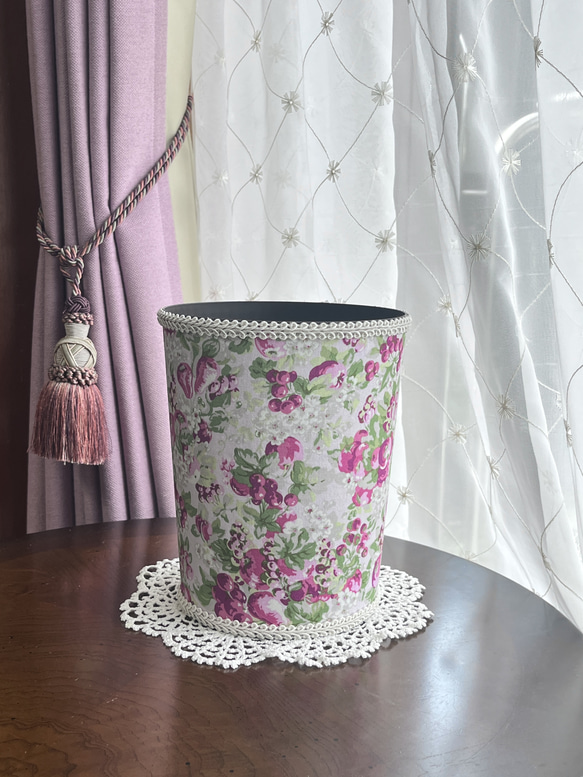 ダストボックス　ゴミ箱　華やか　ラベルピエス　チェリー柄　イギリス　大人可愛い 1枚目の画像