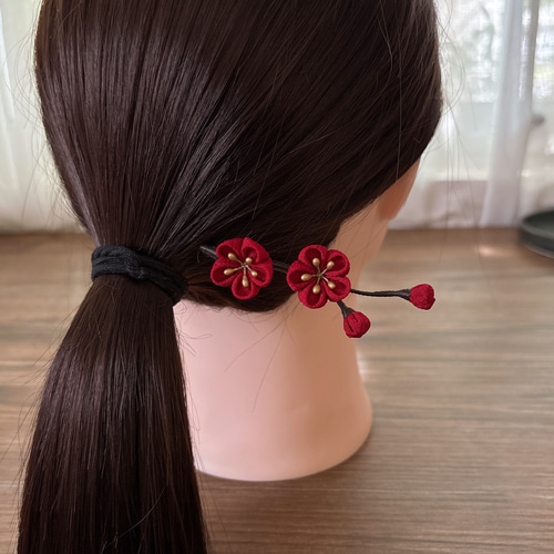 モダンな梅の髪飾り】つまみ細工髪飾り かんざし 梅 和装 着物 振袖 袴