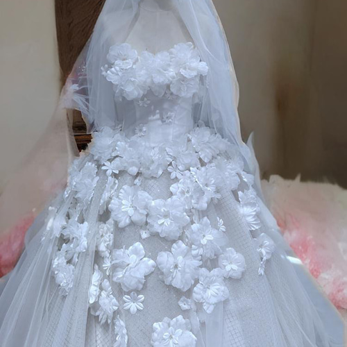 ブライダル ウエディングドレス 花柄レース立体刺繍 Aライン 結婚式 二次会 ウェディングドレス 二次会 結婚式 披露宴 ブライダル ロングドレス