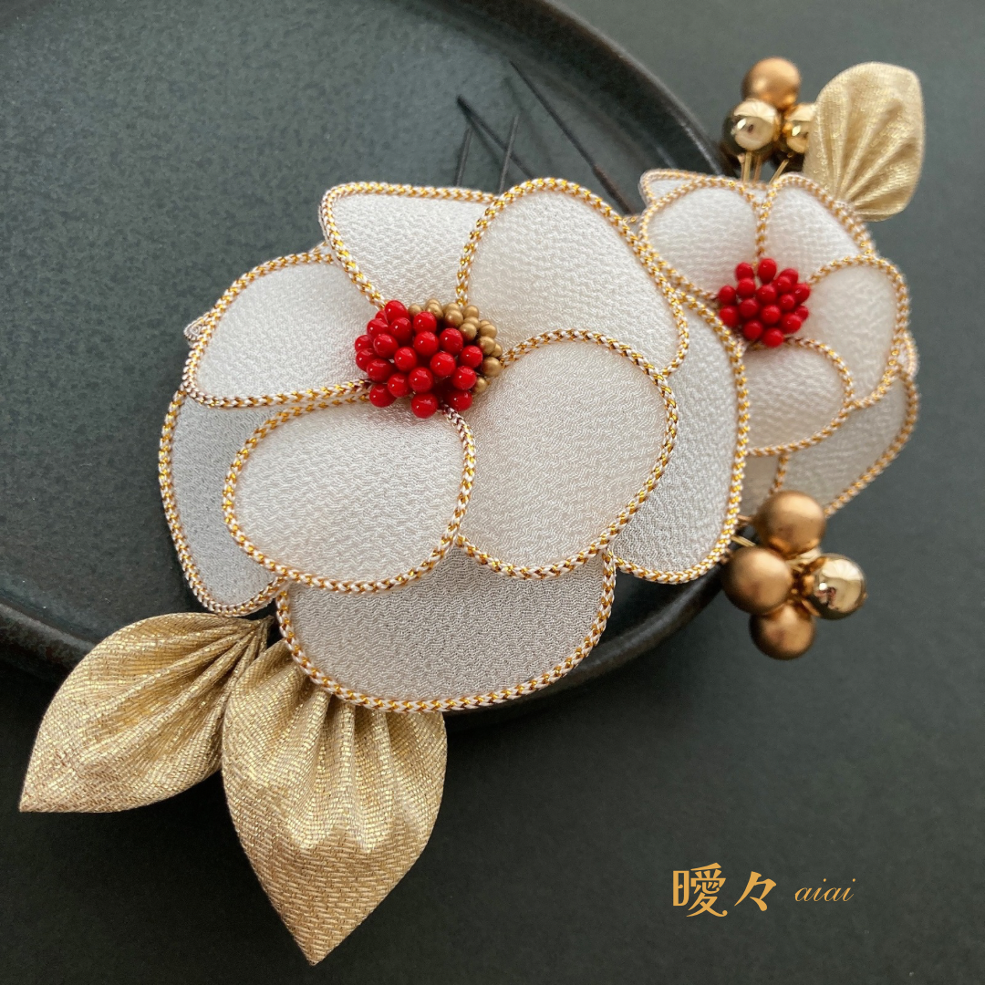 結婚式髪飾り【Tsubaki】成人式　卒業式和装　着物　白無垢　打掛　振袖　袴　白　ゴールド