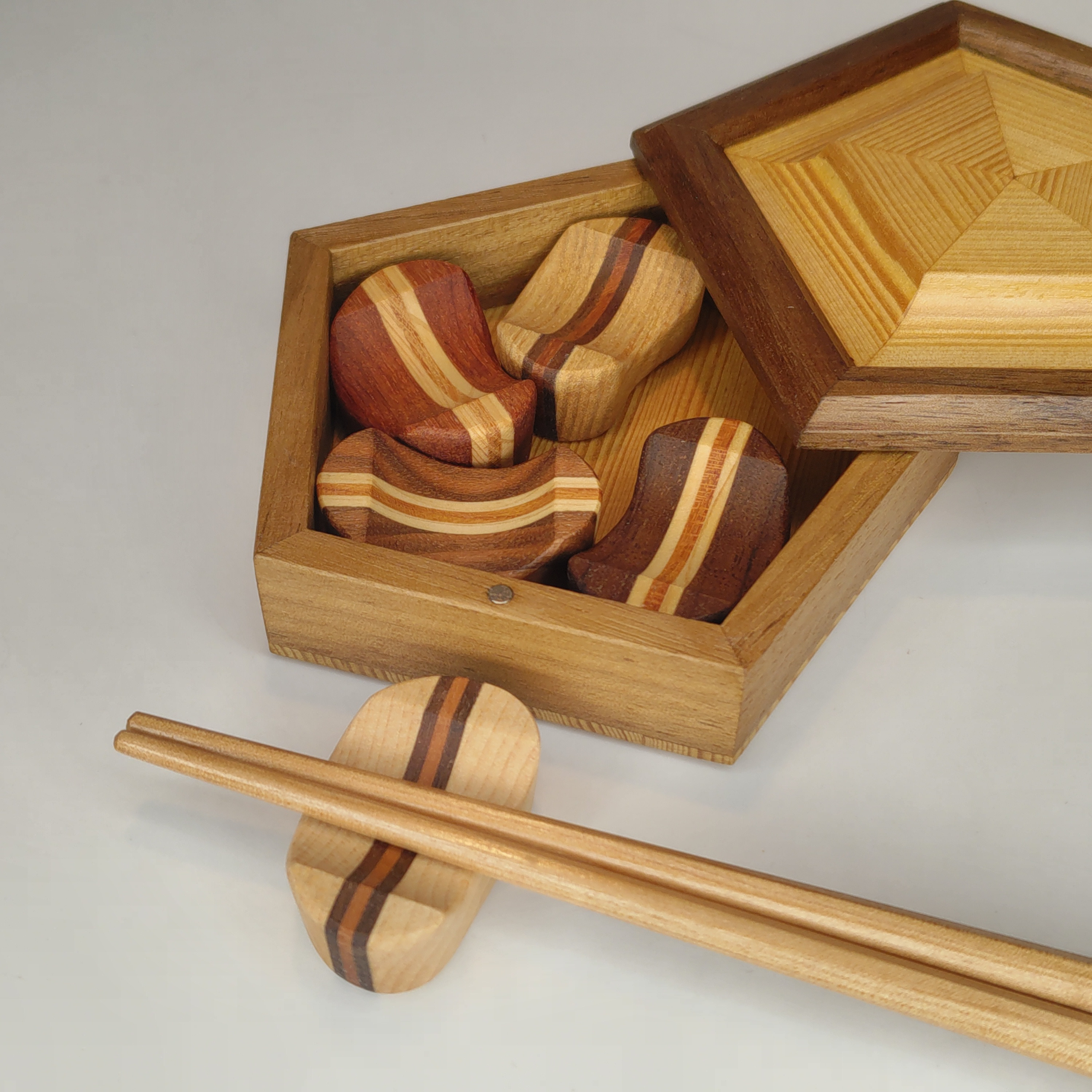 豆形木製箸置き 五木種セット（専用収納箱付）C_No.16