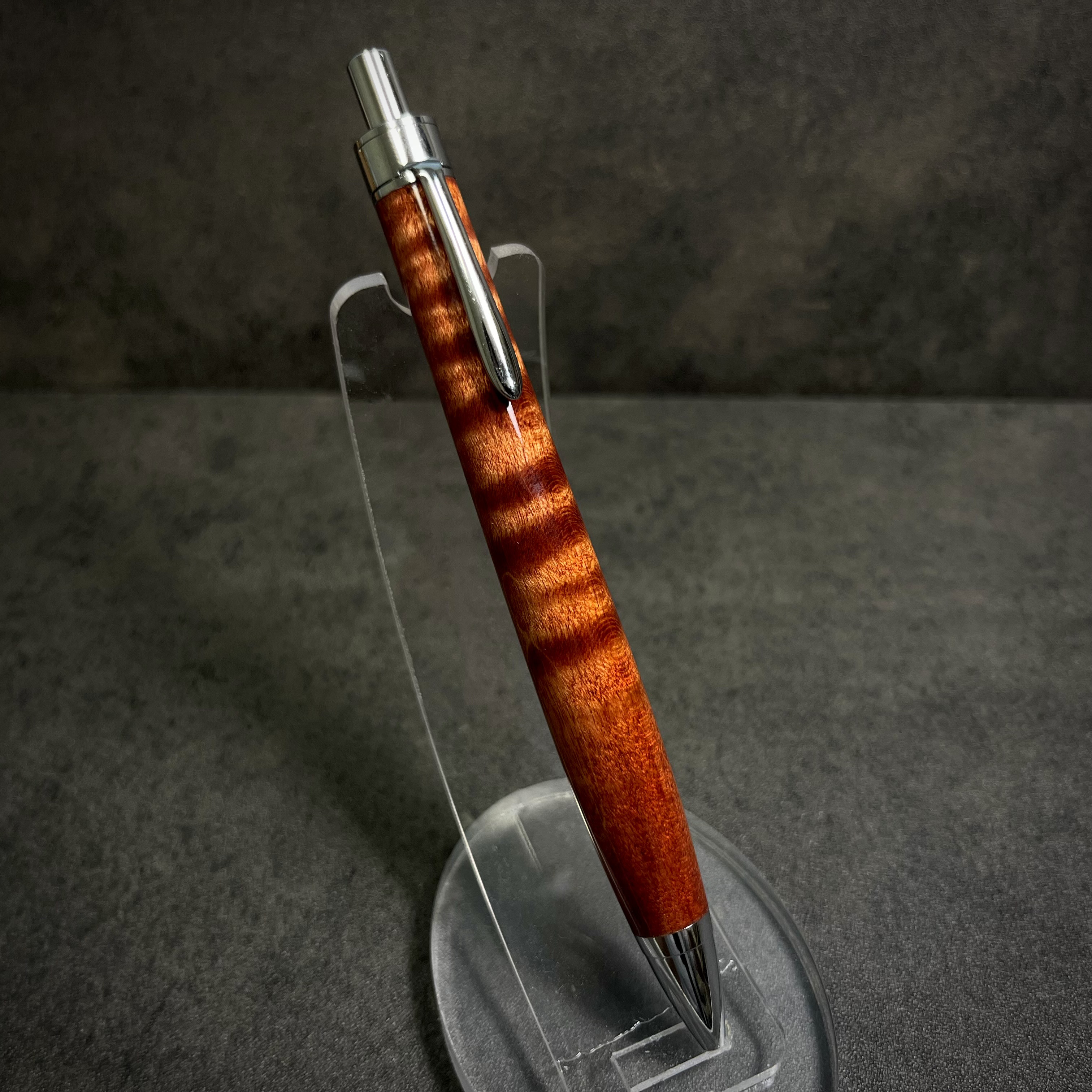 木軸ペン　タイガーメープル　縮杢 fit=scale-down,w=1200