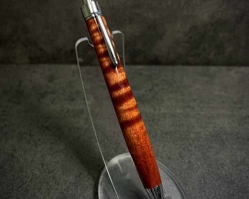 カーリーメイプル縮杢 木軸ペン”Strings”0730 ペン・筆記用具 Devi