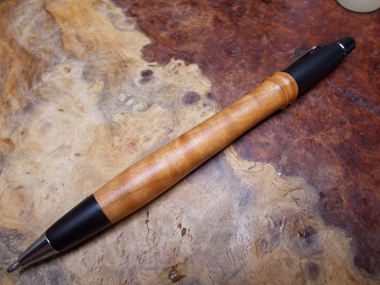 山桜の縮杢　　クロスタイプのボールペン！　手作り品　プレゼントに!