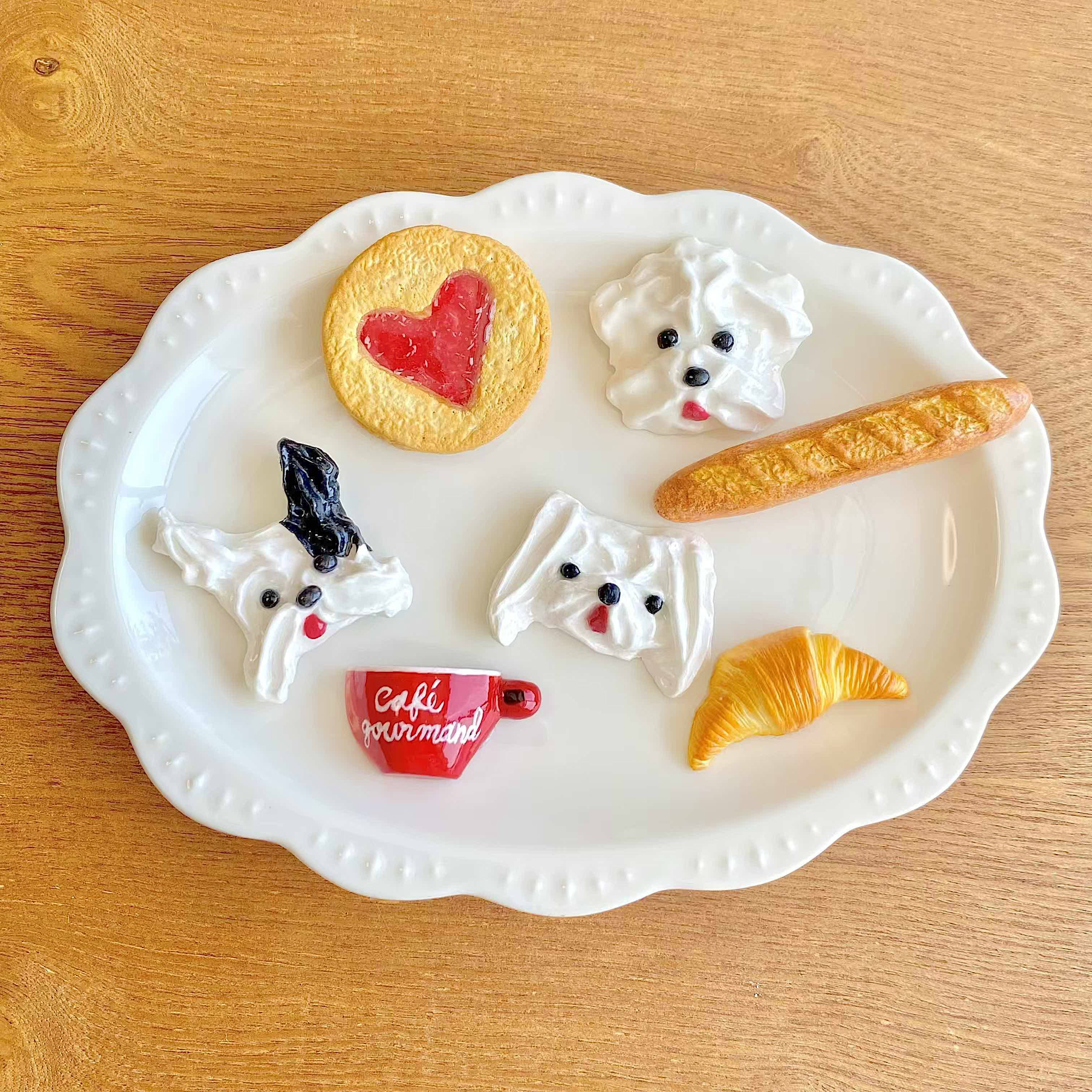 【受注制作：ブローチ or マグネット】ホイップわんちゃんとカフェ セット ギフトにもどうぞ