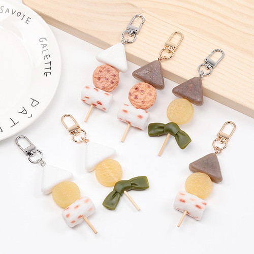 M15360 2個 食品サンプルキーホルダー おでんキーホルダー はんぺん