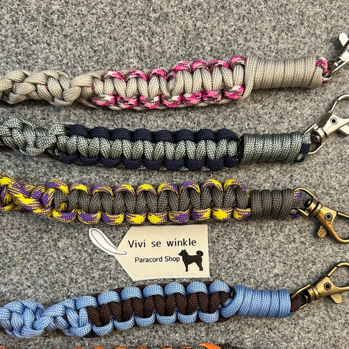 バイカラー スマホハンドストラップ パラコード おしゃれスマホ