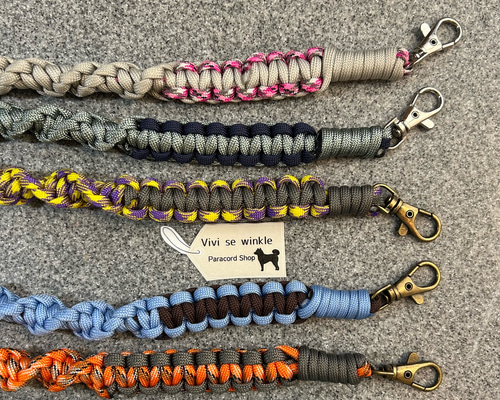 バイカラー スマホハンドストラップ パラコード おしゃれスマホ