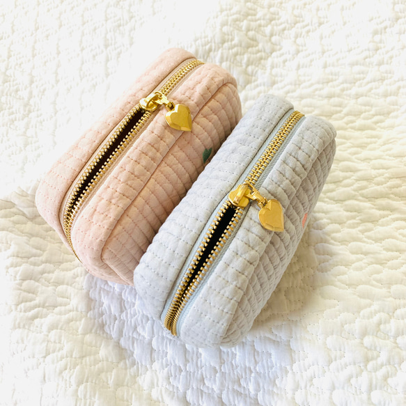mini heart 選べる　minipouch SとMの間のサイズ　刺繍　ミニポーチ　ヌビ　サニタリーポーチ　ハート 6枚目の画像