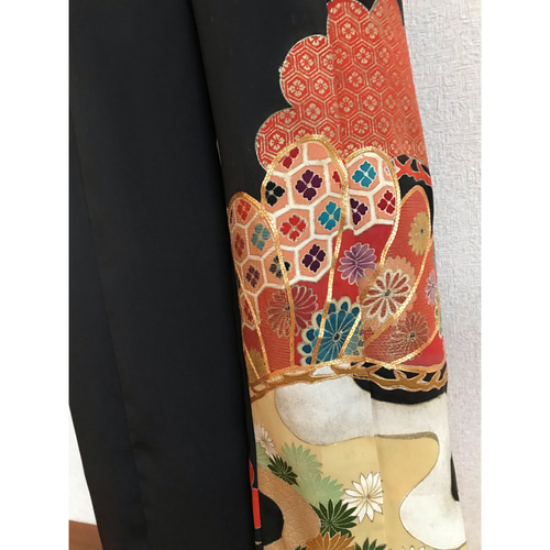 125☆黒留袖☆着物リメイク☆パンツ＆ブラウス☆L☆一点物☆ ロング