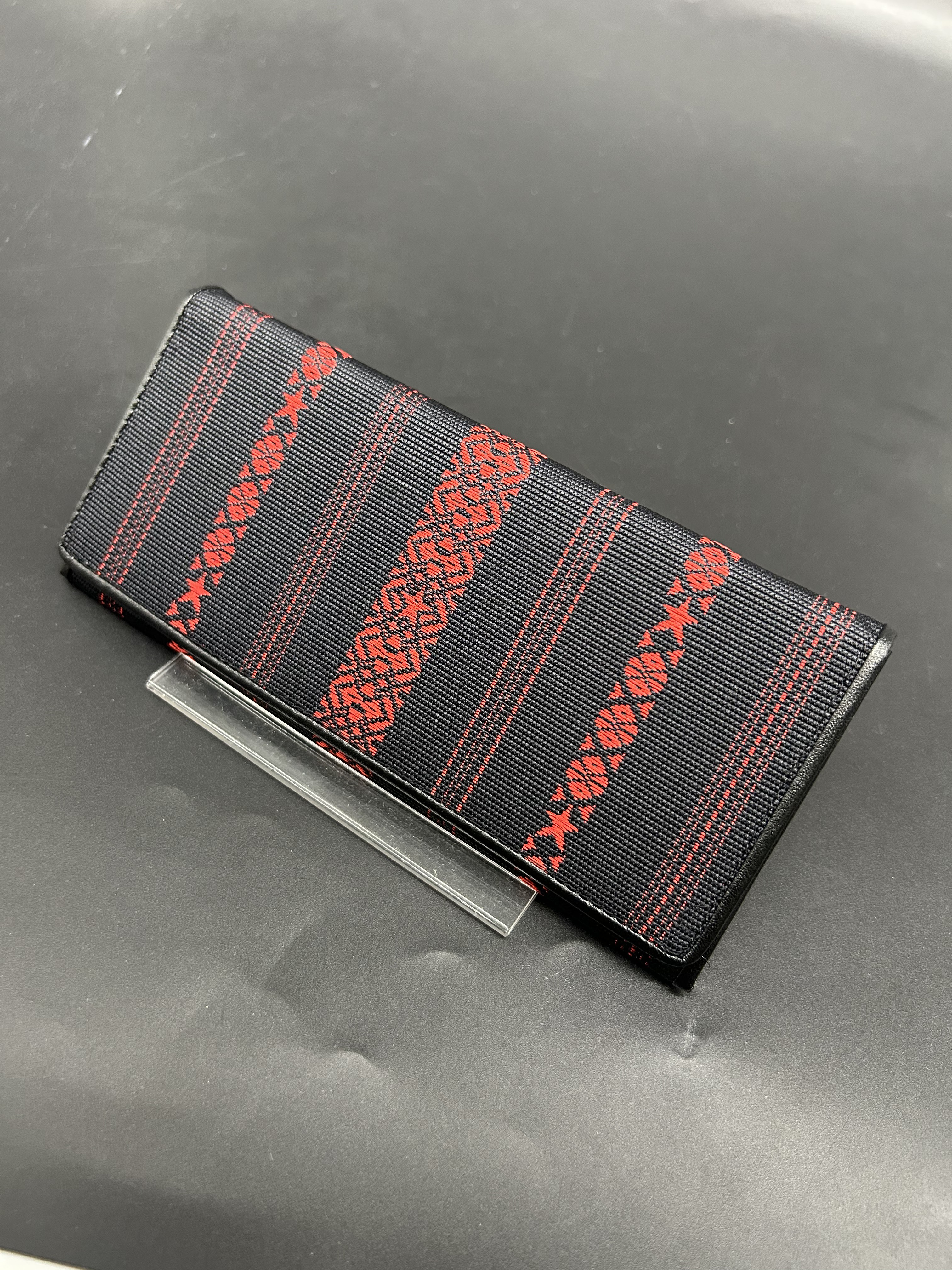 本場筑前博多織オリジナル星柄献上柄札入れ12 財布　ファスナー付き 　黒／赤　おしゃれ　定番人気 4,862円