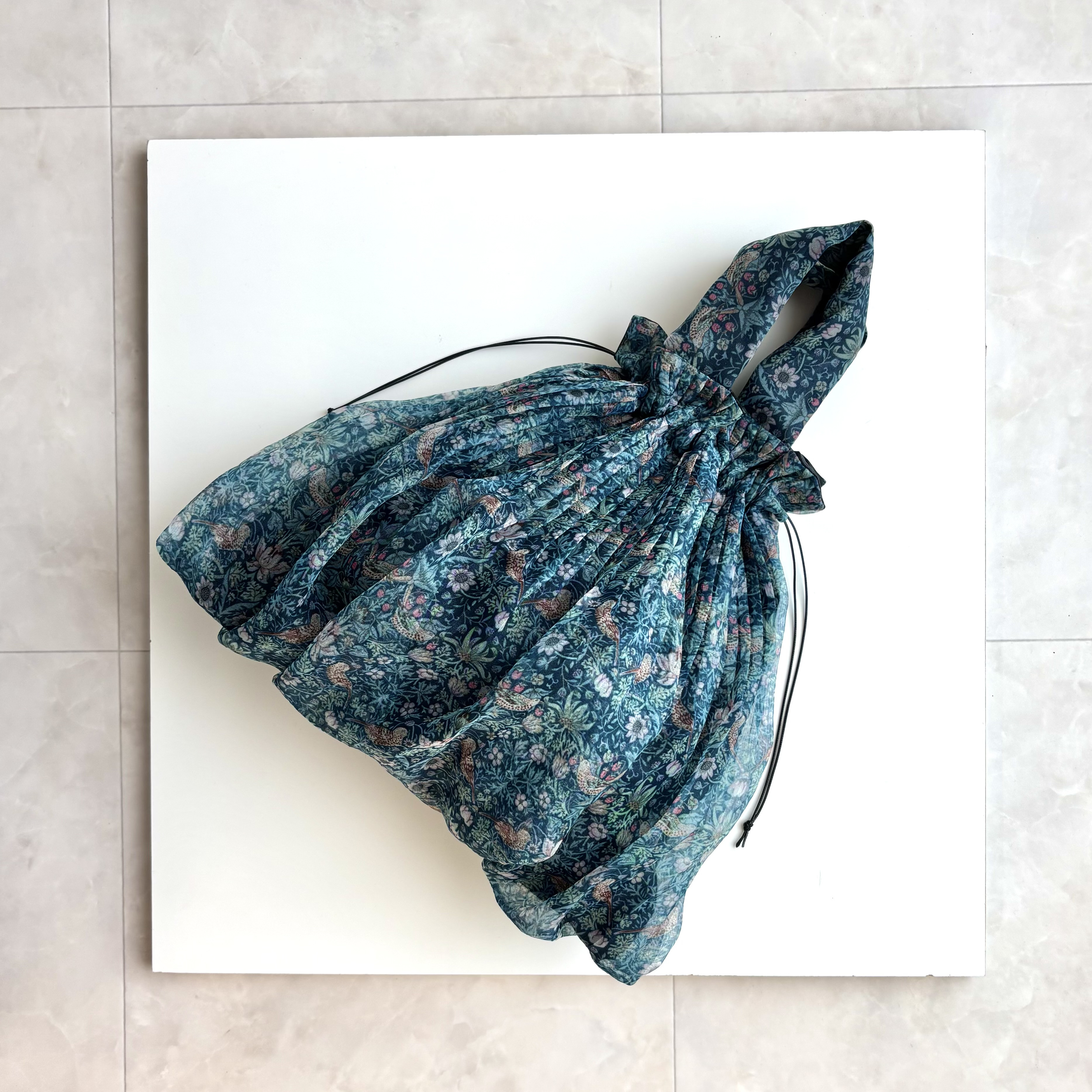 プリーツ巾着トートバッグ☆ウイリアムモリス　Msize