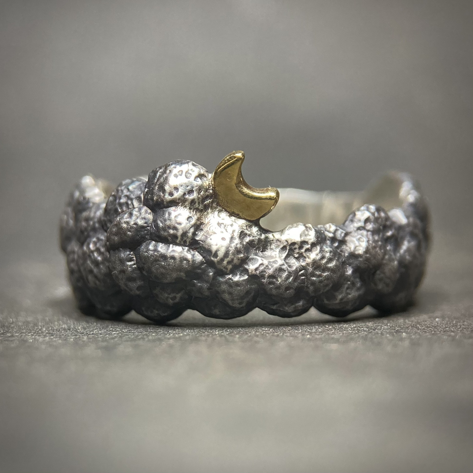 「クモ」リング　～三日月～