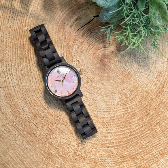 【木製腕時計】EINBAND Reise ピンクマザーオブパール×サンダルウッド 天然貝木製腕時計 32mm 3枚目の画像