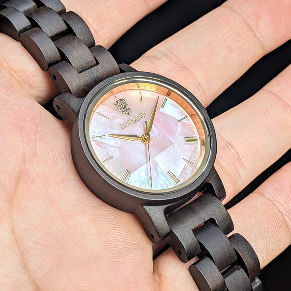 【木製腕時計】EINBAND Reise ピンクマザーオブパール×サンダルウッド 天然貝木製腕時計 32mm 6枚目の画像