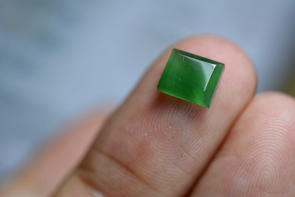 RS11-82 氷種 暗緑 グアテマラ産 天然 A貨 本翡翠 ルース 硬玉