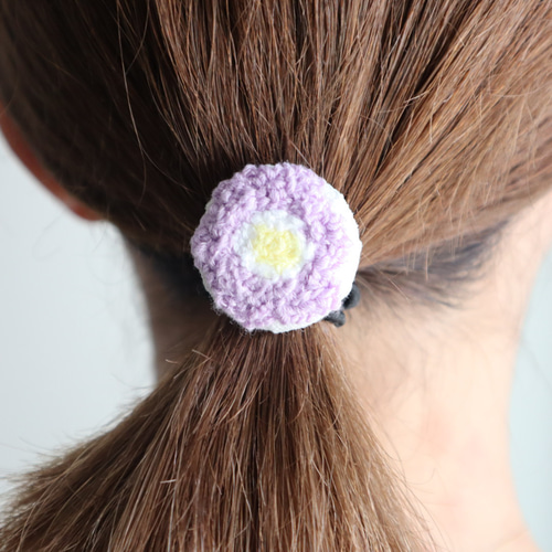 パンチニードル 小花柄くるみボタン/ヘアゴム 2個セット バラ売りOK