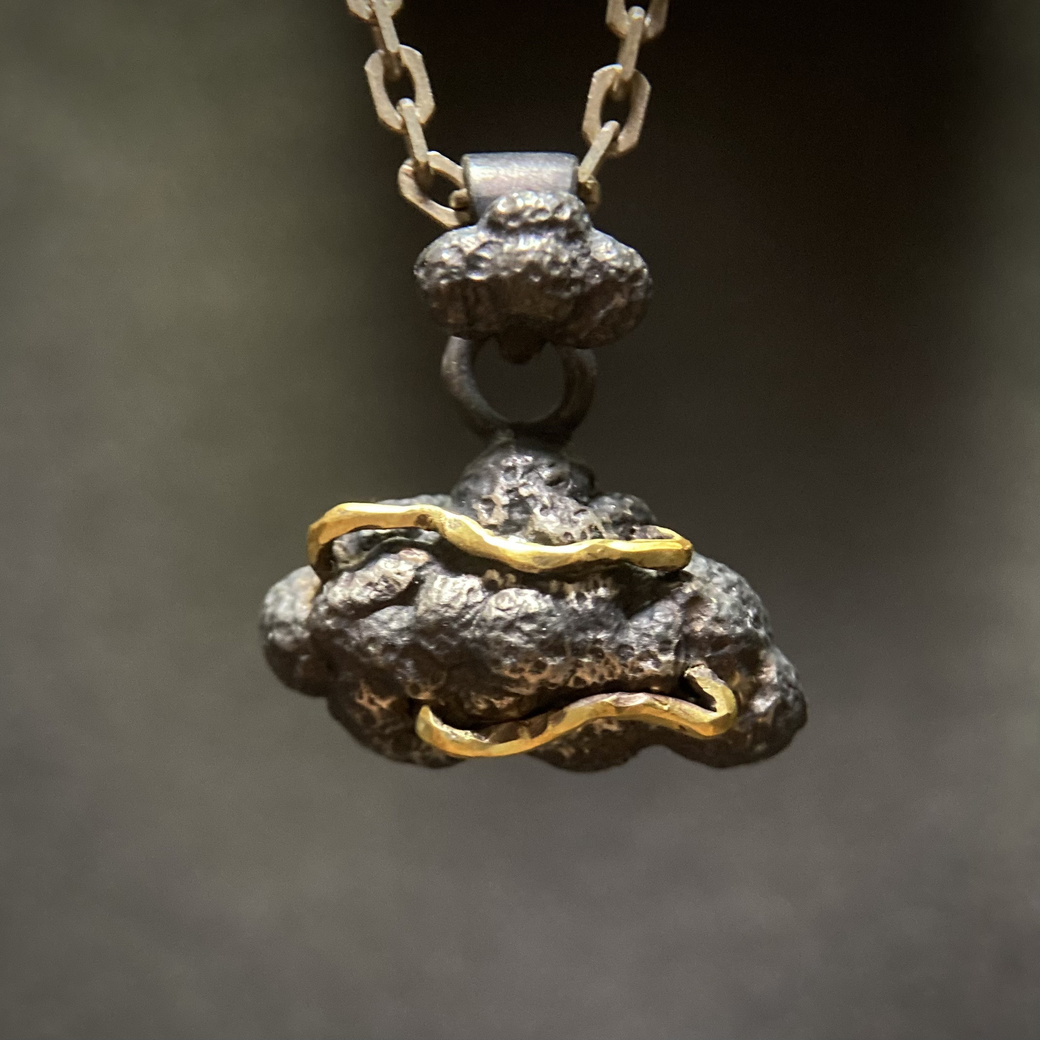 「クモ」ネックレス　～雷雲～