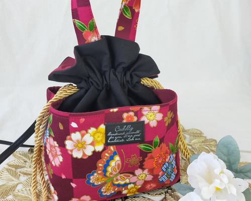 送料無料》蝶や桜の華やかな和柄巾着バッグ ハンドメイド 巾着