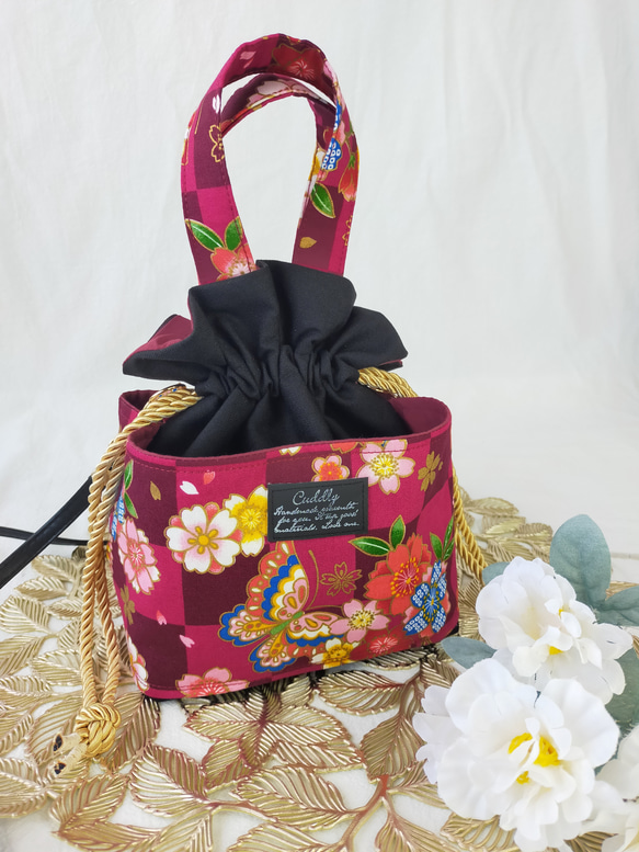 送料無料》蝶や桜の華やかな和柄巾着バッグ ハンドメイド 巾着
