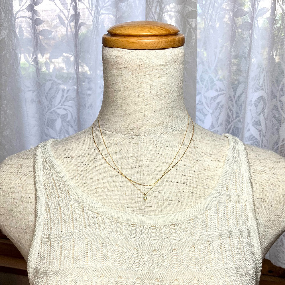 Ｋ１８ ペリドット 毎日着けたい 重ね着けしたい ８月 の 誕生石 のネックレス　送料無料