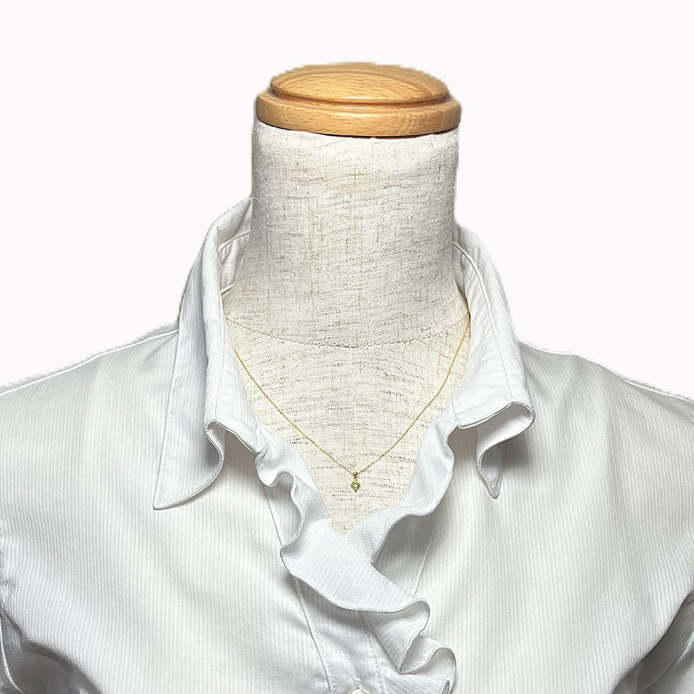 Ｋ１８ ペリドット 毎日着けたい 重ね着けしたい ８月 の 誕生石 のネックレス　送料無料