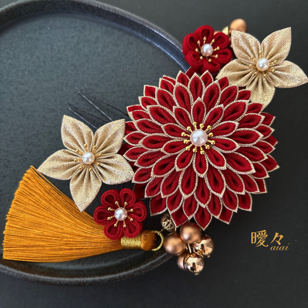 成人式髪飾り【つまみ細工】　卒業式　結婚式　和装　着物　振袖　袴　色打掛　成人式　卒業式　結婚式　青　ゴールド