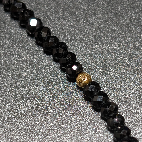K18ゴールド マルチカットビーズ ブラックスピネル ネックレス 18金が