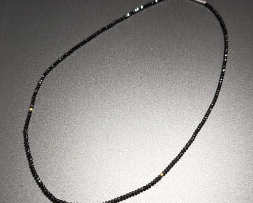 K18ゴールド マルチカットビーズ ブラックスピネル ネックレス 18金が