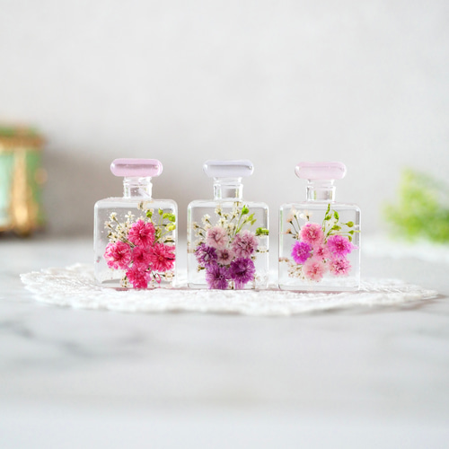 【専用】シーグラスアート<★香水瓶No.12> レア 置物 一点もの 幸運幸福 ときめきをとじこめた ミニ香水瓶のオブジェ】香水瓶置物 その他