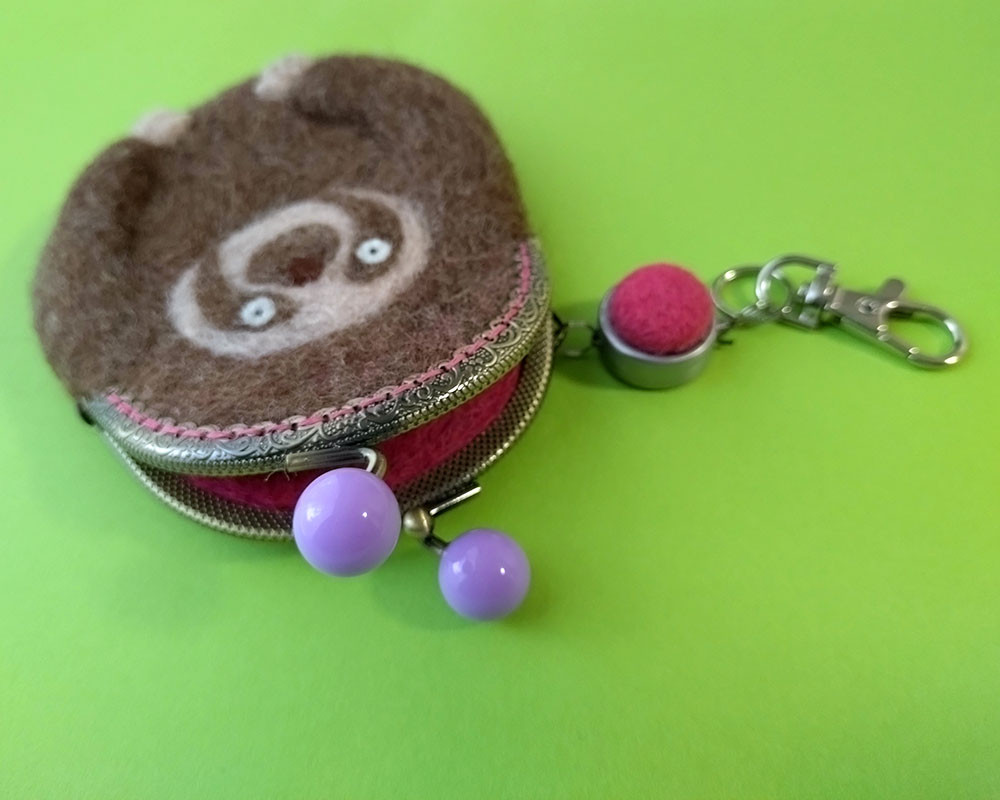 【羊毛フェルト】なまけもの君 パスケース 【羊毛フェルト】なまけもの君 パスケース