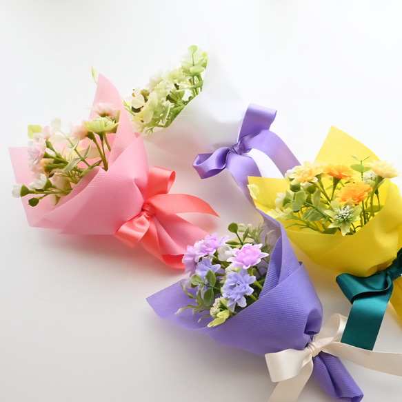 造花のミニ花束【1個からOK】 ミニブーケ  造花の花束 花束 卒業式 結婚式 パーティー  プチギフト　No.2 3枚目の画像