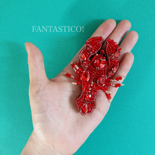 ロブスターのビーズ刺繍ブローチ❤️デリカビーズステッチ ライン
