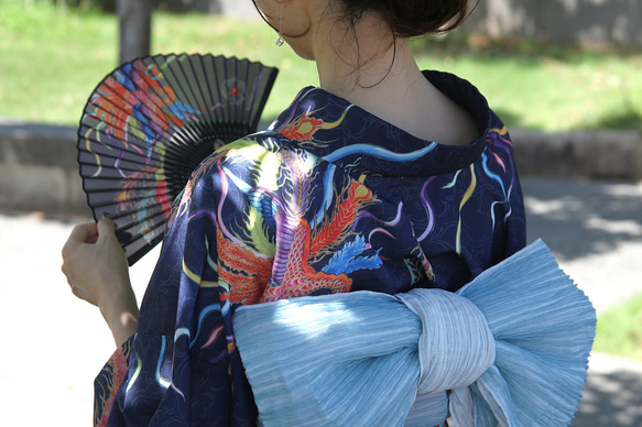 九谷をまとう扇子【KUTANI×KIMONO】鳳凰  同柄収納袋・化粧箱入 11枚目の画像