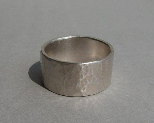 シルバーフラットリング 平打ち槌目 10㎜幅【silver】 指輪・リング