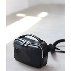 小巧卻容量十足！真皮迷你斜背包/男女通用，兩用，可斜挎 第2張的照片