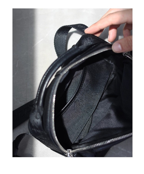 小巧卻容量十足！真皮迷你斜背包/男女通用，兩用，可斜挎 第12張的照片