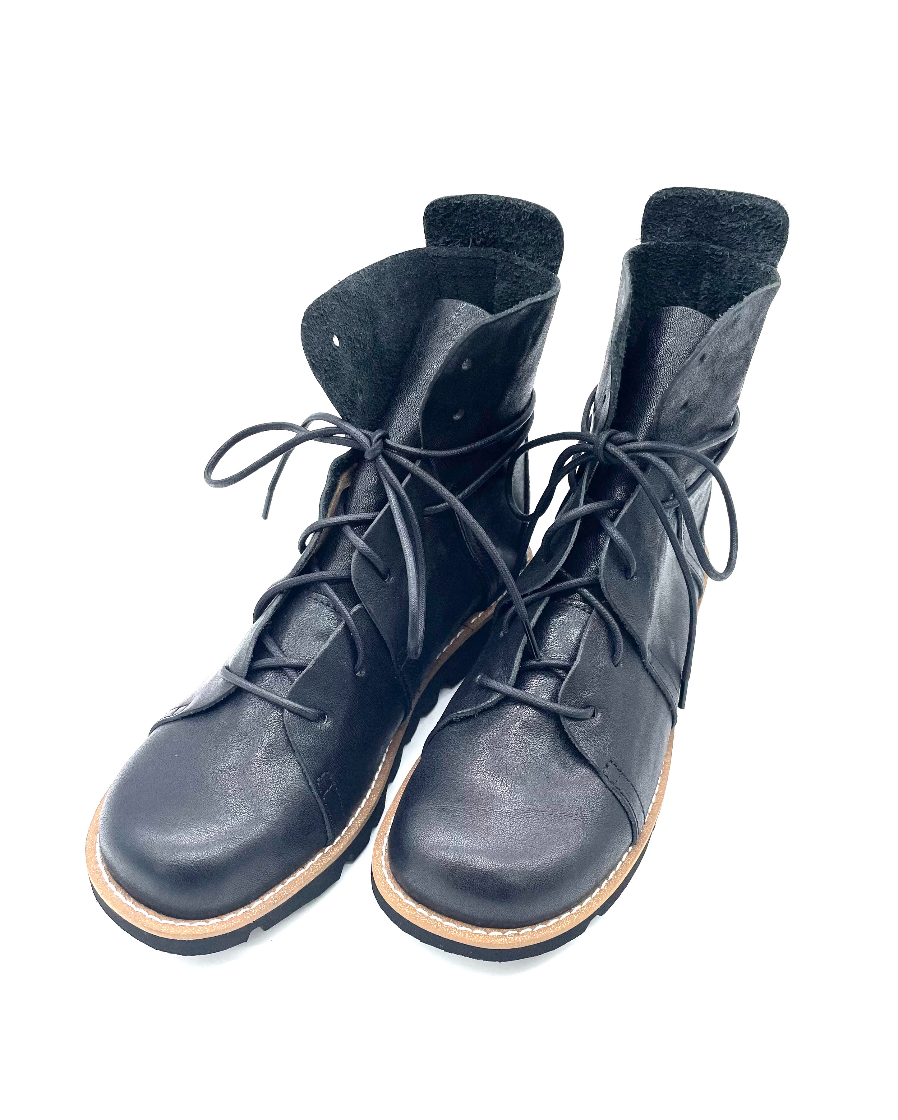 新作　レディース　カジュアル　革靴　栃木レザーを使ったレース ブーツＧＲＯＷＮＡＴＵＲＡＬＬＹ　GN-710　ブラック