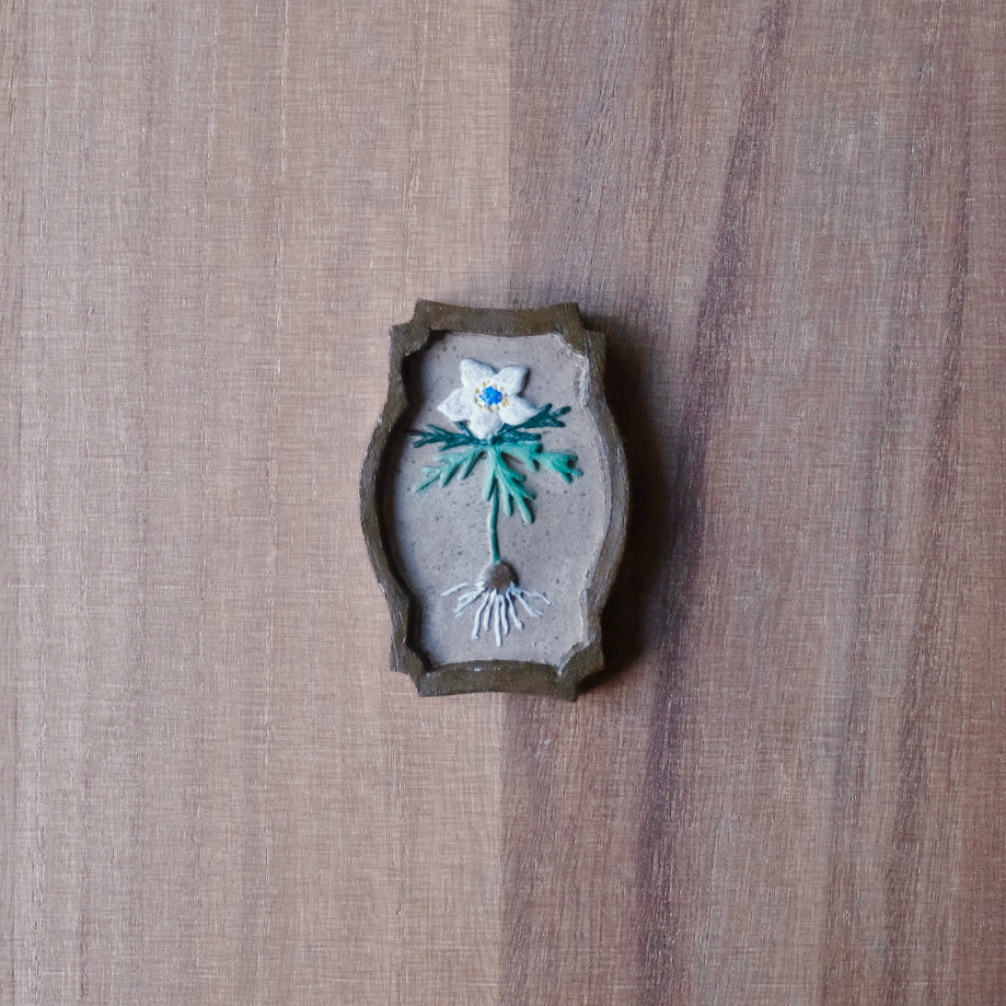 額縁ブローチ　セツブンソウ