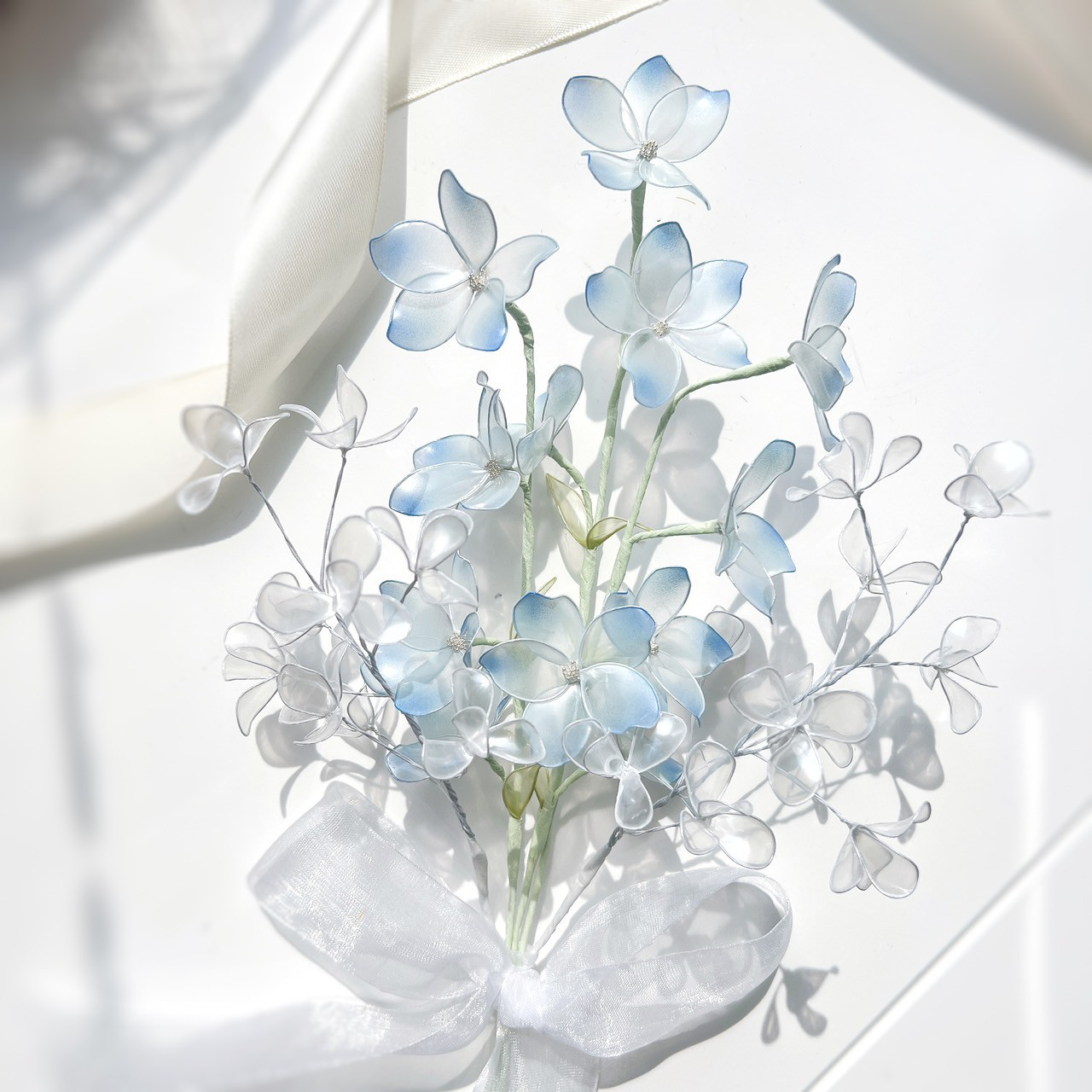 【お得なブーケ】デルフォニウムとカスミソウのブーケ ５本セット　b2028