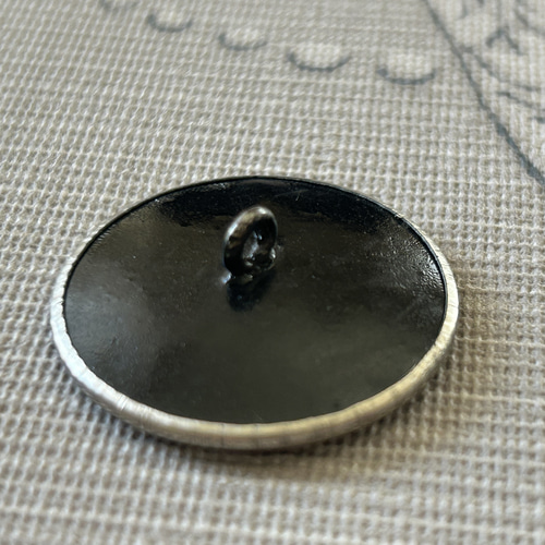 フランスアンティークボタン メタル ピクチャーボタン 32mm 鳥 鳩