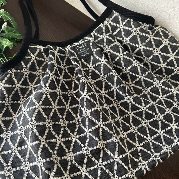 ★高級レース生地グラニーバック  軽いバッグ　肩掛けショルダーバッグ★ 3枚目の画像